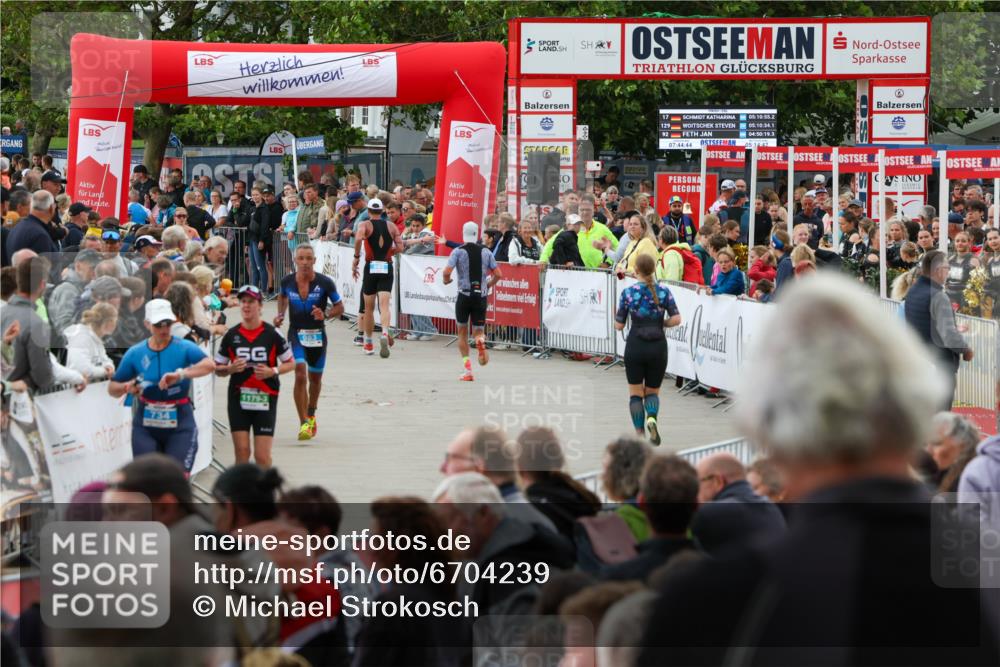 04.08.2024 - OstseeMan Michael Strokosch http://msf.ph/oto/6704239 04.08.2024 14:29:34 Laufen 5, 79, 133, 273, 393, 464, 566, 573, 602, 682, 707, 727, 732, 734, 770, 781, 850, 868, 875, 917, 925, 983, 1116, 1165, 1179, 1205, 1277, 1281 meine-sportfotos.de