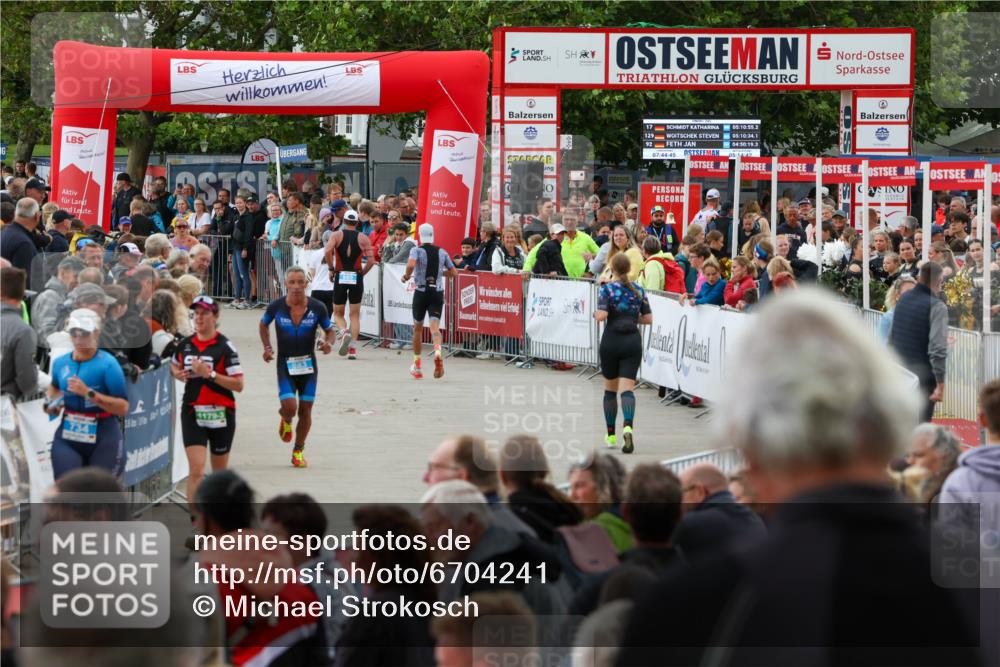 04.08.2024 - OstseeMan Michael Strokosch http://msf.ph/oto/6704241 04.08.2024 14:29:34 Laufen 5, 79, 133, 273, 393, 464, 566, 573, 602, 682, 707, 727, 732, 734, 770, 781, 850, 868, 875, 917, 925, 983, 1116, 1165, 1179, 1205, 1277, 1281 meine-sportfotos.de
