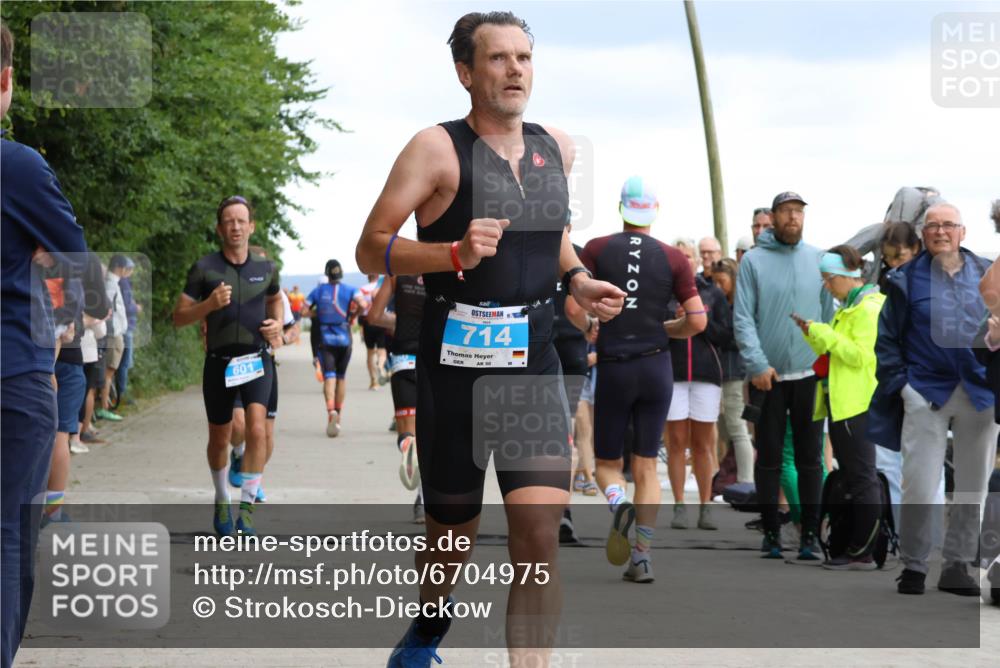 04.08.2024 - OstseeMan Strokosch-Dieckow http://msf.ph/oto/6704975 04.08.2024 13:57:33 Laufen 253, 284, 369, 395, 416, 497, 530, 564, 576, 601, 625, 660, 692, 714, 862, 938, 1242 meine-sportfotos.de