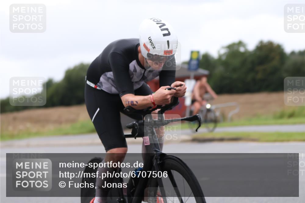 04.08.2024 - OstseeMan Fuchs,  Jonas http://msf.ph/oto/6707506 04.08.2024 09:46:34 Radfahren 89, 180 meine-sportfotos.de