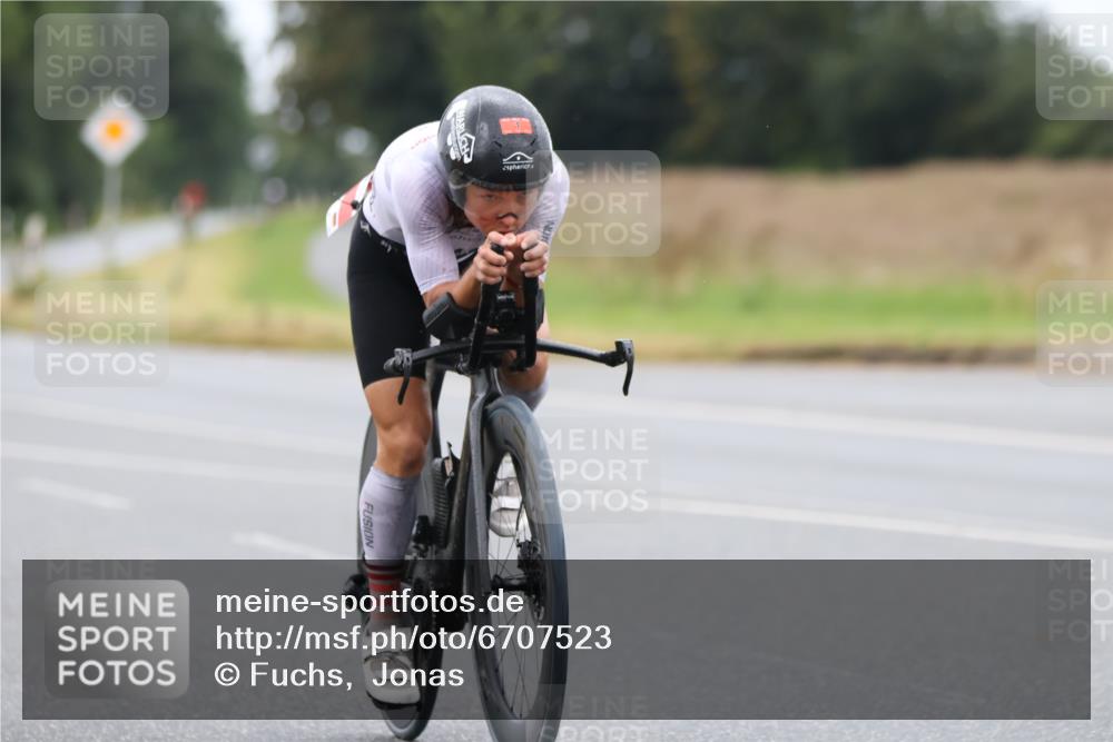 04.08.2024 - OstseeMan Fuchs,  Jonas http://msf.ph/oto/6707523 04.08.2024 09:46:50 Radfahren 1 meine-sportfotos.de