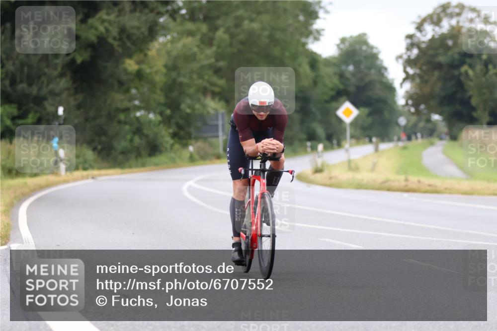 04.08.2024 - OstseeMan Fuchs,  Jonas http://msf.ph/oto/6707552 04.08.2024 09:46:59 Radfahren 1, 111 meine-sportfotos.de