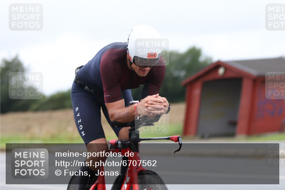 04.08.2024 - OstseeMan Fuchs,  Jonas http://msf.ph/oto/6707562 04.08.2024 09:47:00 Radfahren 1, 111 meine-sportfotos.de