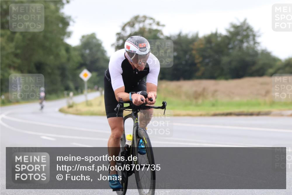 04.08.2024 - OstseeMan Fuchs,  Jonas http://msf.ph/oto/6707735 04.08.2024 09:49:42 Radfahren 60 meine-sportfotos.de