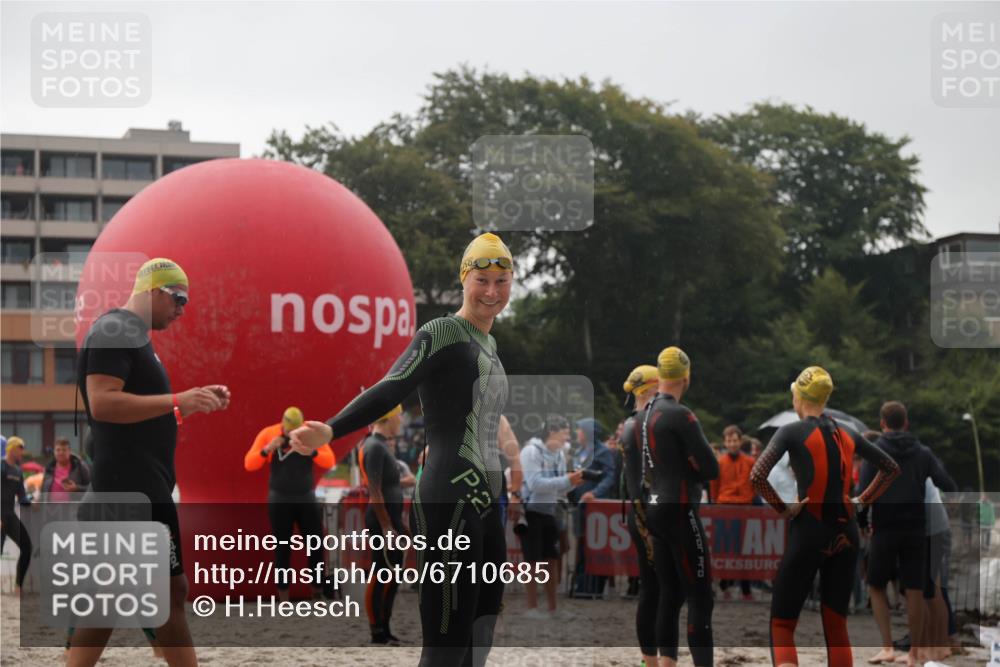 04.08.2024 - OstseeMan H.Heesch http://msf.ph/oto/6710685 04.08.2024 06:49:39 Bevor dem Schwimmen  meine-sportfotos.de