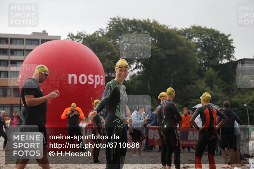 04.08.2024 - OstseeMan H.Heesch http://msf.ph/oto/6710686 04.08.2024 06:49:39 Bevor dem Schwimmen  meine-sportfotos.de