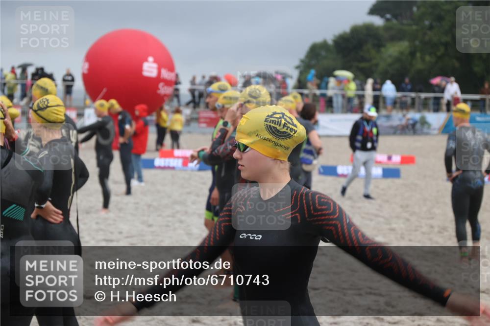 04.08.2024 - OstseeMan H.Heesch http://msf.ph/oto/6710743 04.08.2024 06:51:33 Bevor dem Schwimmen  meine-sportfotos.de