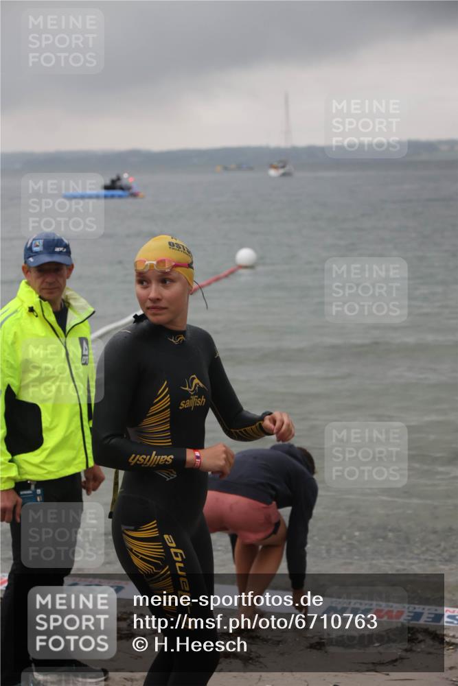 04.08.2024 - OstseeMan H.Heesch http://msf.ph/oto/6710763 04.08.2024 06:53:08 Bevor dem Schwimmen  meine-sportfotos.de