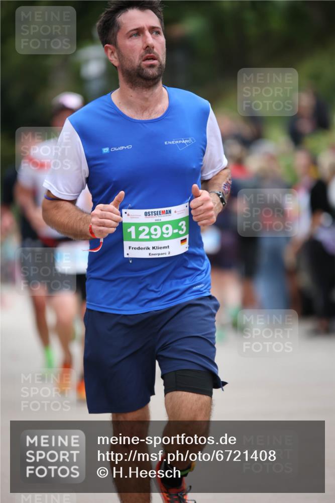 04.08.2024 - OstseeMan H.Heesch http://msf.ph/oto/6721408 04.08.2024 14:42:47 Laufen 48, 115, 192, 383, 586, 651, 657, 692, 739, 742, 755, 876, 950, 976, 1196, 1201, 1289, 1299 meine-sportfotos.de