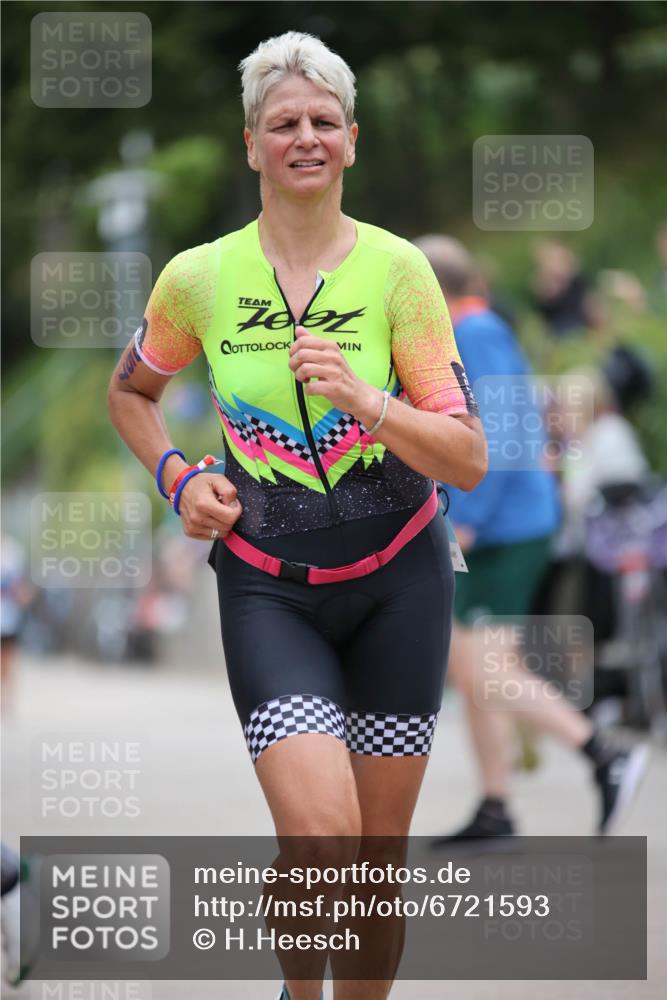 04.08.2024 - OstseeMan H.Heesch http://msf.ph/oto/6721593 04.08.2024 14:42:58 Laufen 48, 154, 192, 514, 582, 586, 651, 657, 692, 742, 950, 976 meine-sportfotos.de