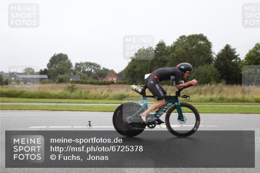 04.08.2024 - OstseeMan Fuchs,  Jonas http://msf.ph/oto/6725378 04.08.2024 10:05:30 Radfahren 30, 126, 135, 204, 482 meine-sportfotos.de