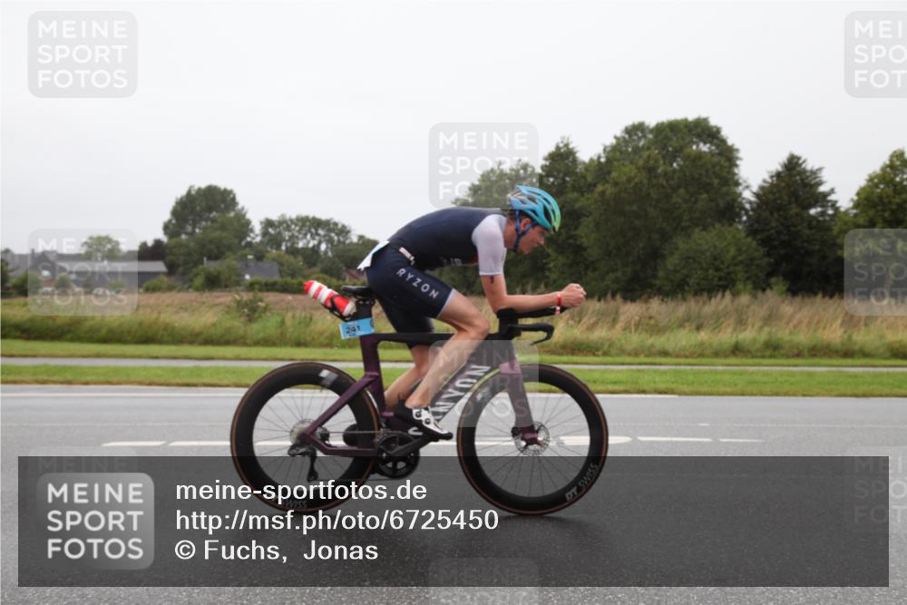 04.08.2024 - OstseeMan Fuchs,  Jonas http://msf.ph/oto/6725450 04.08.2024 10:06:18 Radfahren 69, 189, 241, 246 meine-sportfotos.de