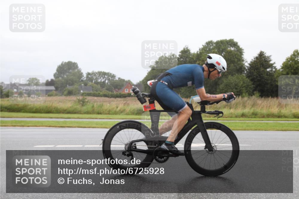 04.08.2024 - OstseeMan Fuchs,  Jonas http://msf.ph/oto/6725928 04.08.2024 10:16:54 Radfahren 198, 227, 239, 283 meine-sportfotos.de