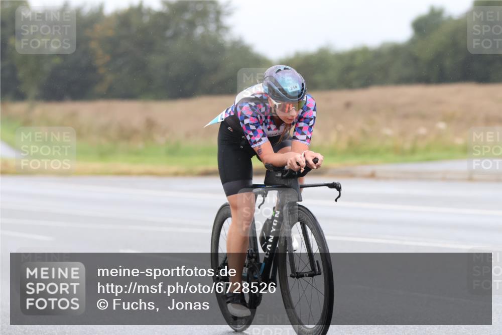 04.08.2024 - OstseeMan Fuchs,  Jonas http://msf.ph/oto/6728526 04.08.2024 10:16:35 Radfahren 15, 33, 215, 218, 230, 258, 285 meine-sportfotos.de