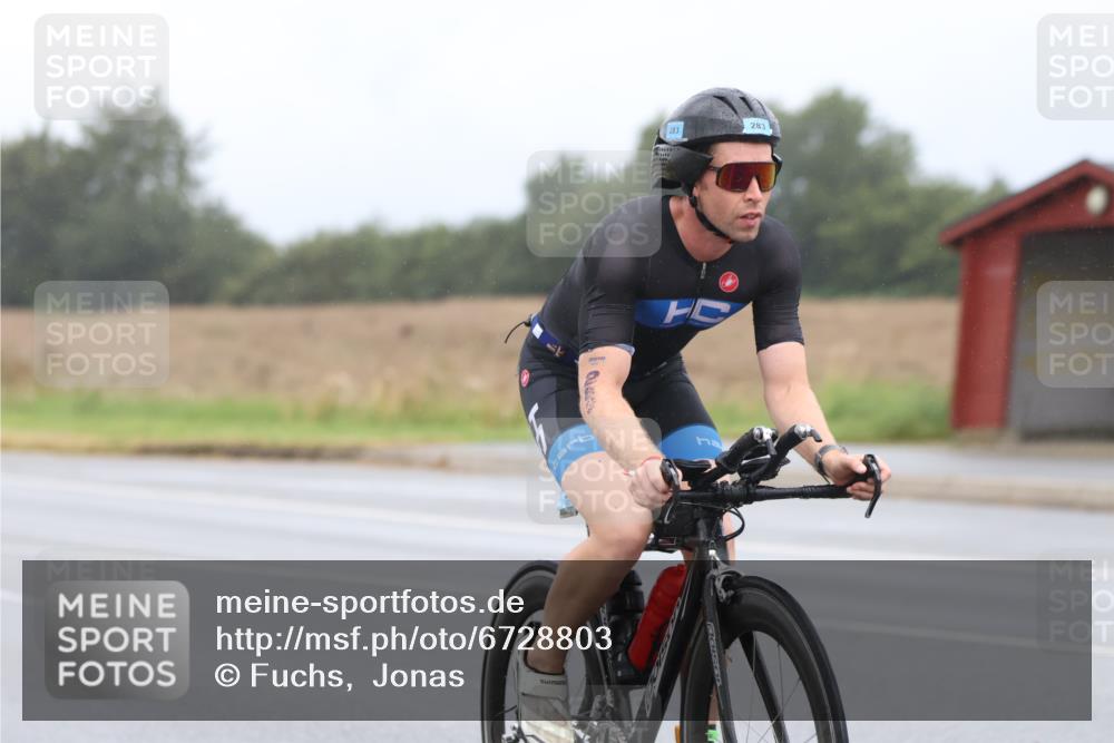 04.08.2024 - OstseeMan Fuchs,  Jonas http://msf.ph/oto/6728803 04.08.2024 10:16:45 Radfahren 33, 215, 218, 227, 230, 239, 283 meine-sportfotos.de