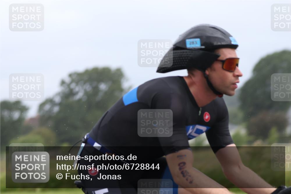 04.08.2024 - OstseeMan Fuchs,  Jonas http://msf.ph/oto/6728844 04.08.2024 10:16:46 Radfahren 33, 215, 218, 227, 230, 239, 283 meine-sportfotos.de