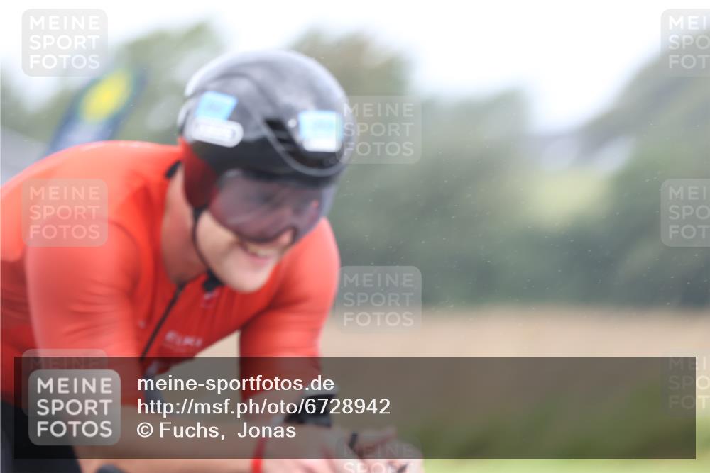 04.08.2024 - OstseeMan Fuchs,  Jonas http://msf.ph/oto/6728942 04.08.2024 10:17:10 Radfahren 181, 185, 260, 268 meine-sportfotos.de
