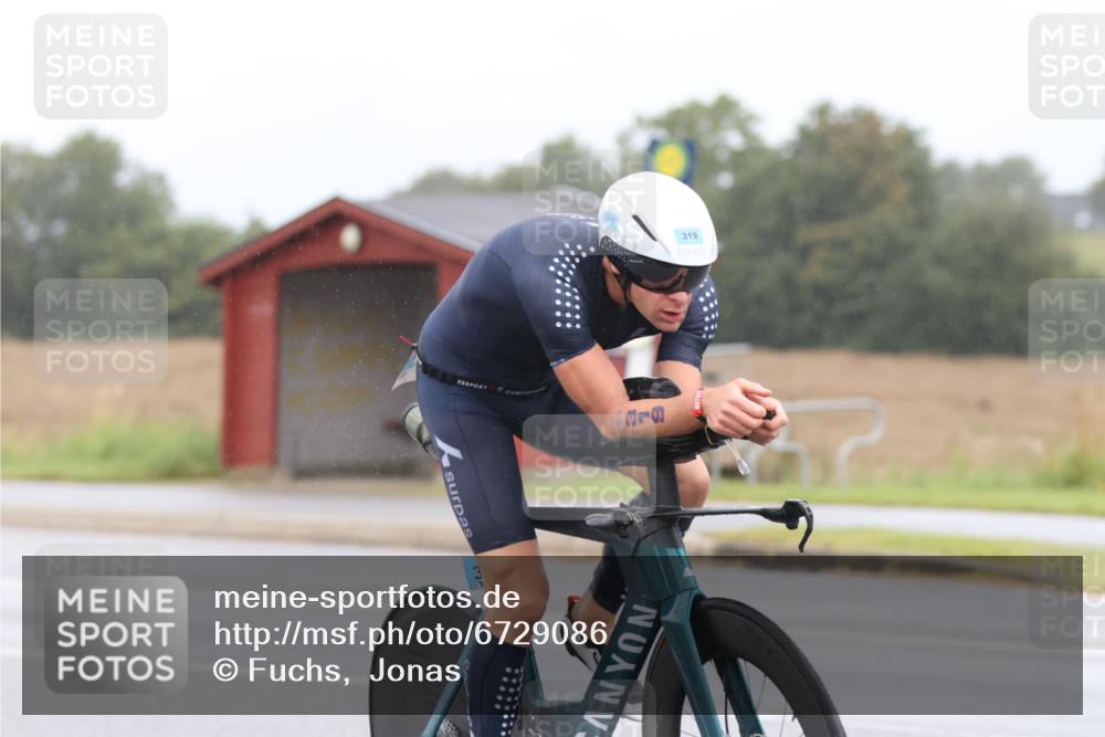 04.08.2024 - OstseeMan Fuchs,  Jonas http://msf.ph/oto/6729086 04.08.2024 10:17:20 Radfahren 6, 182, 185, 260, 319 meine-sportfotos.de