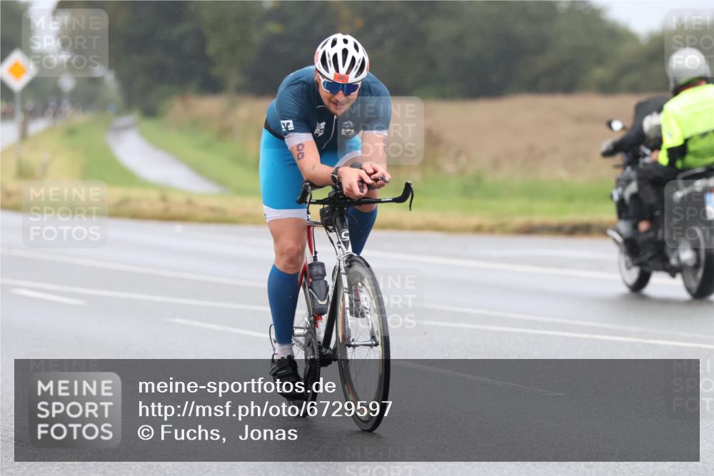 04.08.2024 - OstseeMan Fuchs,  Jonas http://msf.ph/oto/6729597 04.08.2024 10:17:45 Radfahren 22, 47, 100, 202, 205 meine-sportfotos.de