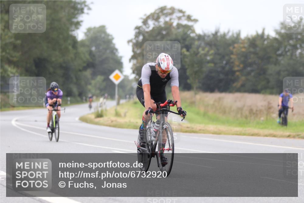 04.08.2024 - OstseeMan Fuchs,  Jonas http://msf.ph/oto/6732920 04.08.2024 13:34:21 Radfahren 47, 171, 1113, 1143 meine-sportfotos.de