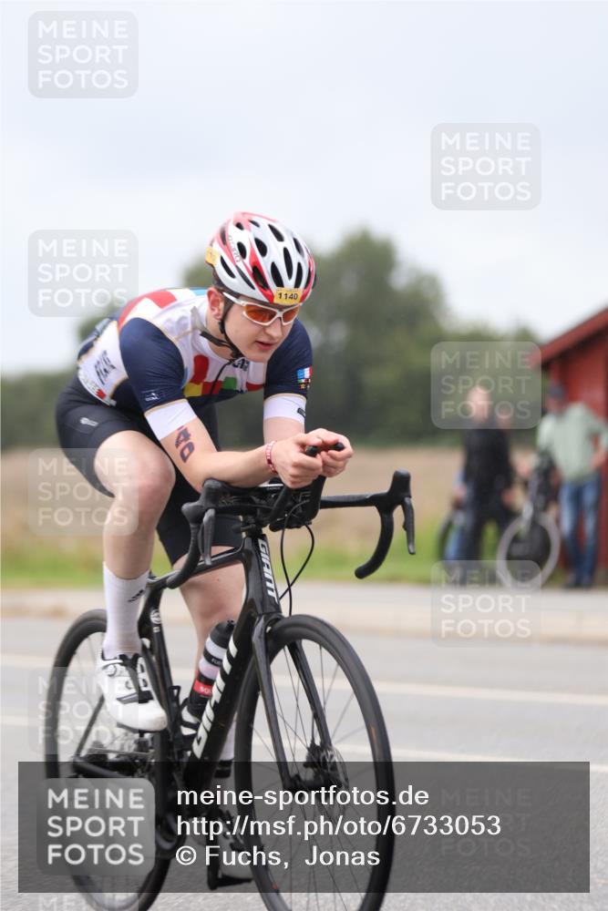 04.08.2024 - OstseeMan Fuchs,  Jonas http://msf.ph/oto/6733053 04.08.2024 13:34:59 Radfahren 931, 1140 meine-sportfotos.de