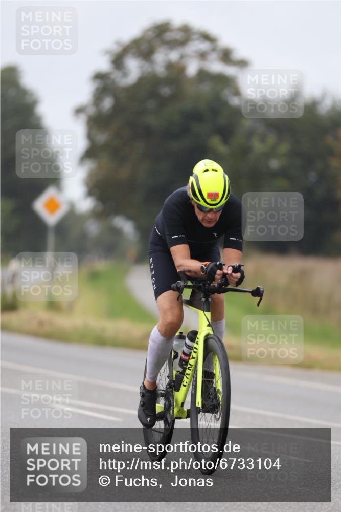 04.08.2024 - OstseeMan Fuchs,  Jonas http://msf.ph/oto/6733104 04.08.2024 13:35:58 Radfahren 48, 147, 870, 1109 meine-sportfotos.de
