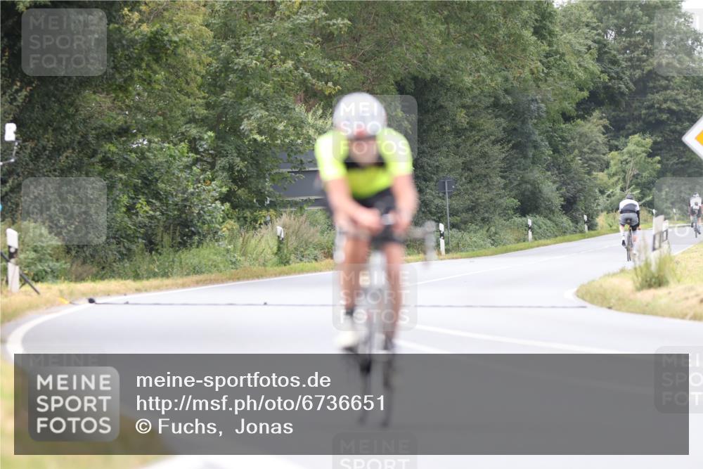 04.08.2024 - OstseeMan Fuchs,  Jonas http://msf.ph/oto/6736651 04.08.2024 14:27:56 Radfahren 136, 1108 meine-sportfotos.de
