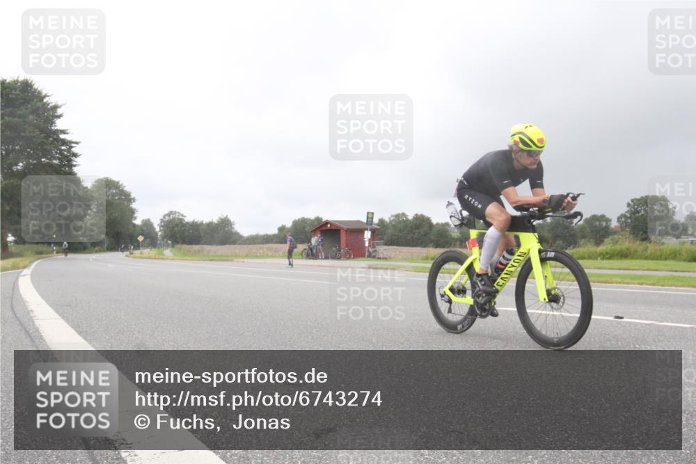 04.08.2024 - OstseeMan Fuchs,  Jonas http://msf.ph/oto/6743274 04.08.2024 13:35:59 Radfahren 48, 147, 870, 1109 meine-sportfotos.de