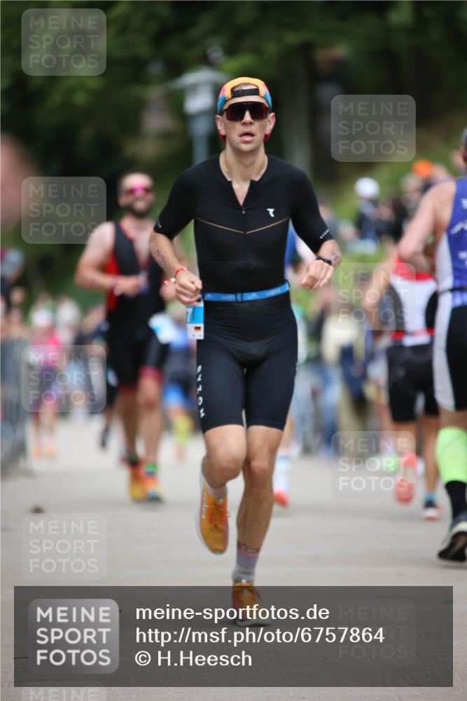 04.08.2024 - OstseeMan H.Heesch http://msf.ph/oto/6757864 04.08.2024 13:31:27 Laufen 305, 307, 391, 533, 551, 569, 717, 753, 820, 952 meine-sportfotos.de