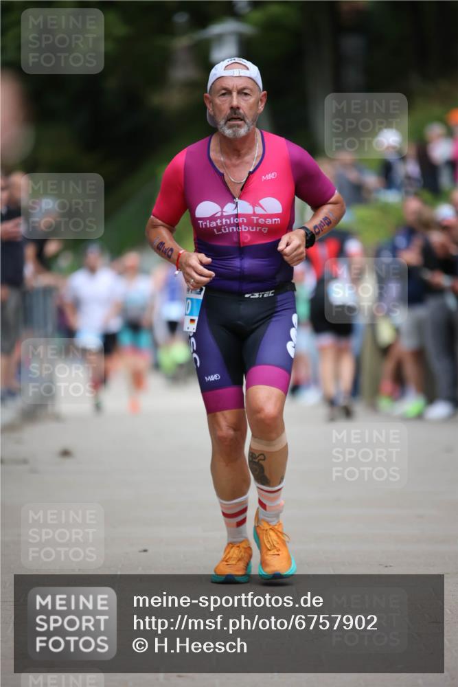 04.08.2024 - OstseeMan H.Heesch http://msf.ph/oto/6757902 04.08.2024 13:31:38 Laufen 305, 315, 361, 561, 569, 672, 717, 820, 1115 meine-sportfotos.de