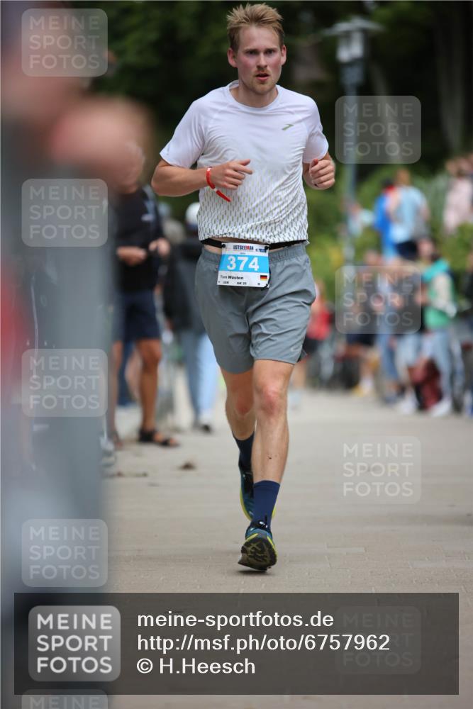 04.08.2024 - OstseeMan H.Heesch http://msf.ph/oto/6757962 04.08.2024 13:31:53 Laufen 132, 304, 315, 473, 487, 554, 561, 701, 704, 890, 1115, 1122 meine-sportfotos.de
