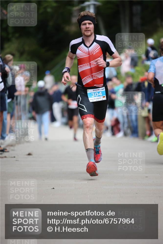 04.08.2024 - OstseeMan H.Heesch http://msf.ph/oto/6757964 04.08.2024 13:31:59 Laufen 84, 132, 253, 304, 473, 487, 554, 667, 701, 704, 890, 981, 1122 meine-sportfotos.de