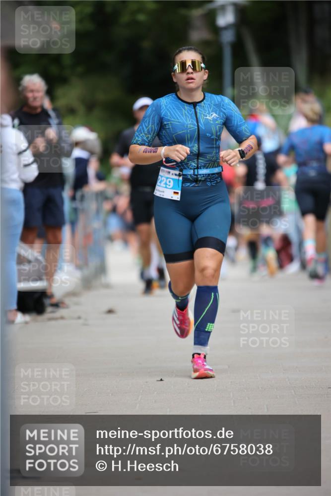 04.08.2024 - OstseeMan H.Heesch http://msf.ph/oto/6758038 04.08.2024 13:32:22 Laufen 124, 135, 219, 229, 255, 291, 535, 539, 547, 612, 664, 743, 763, 823, 1260 meine-sportfotos.de