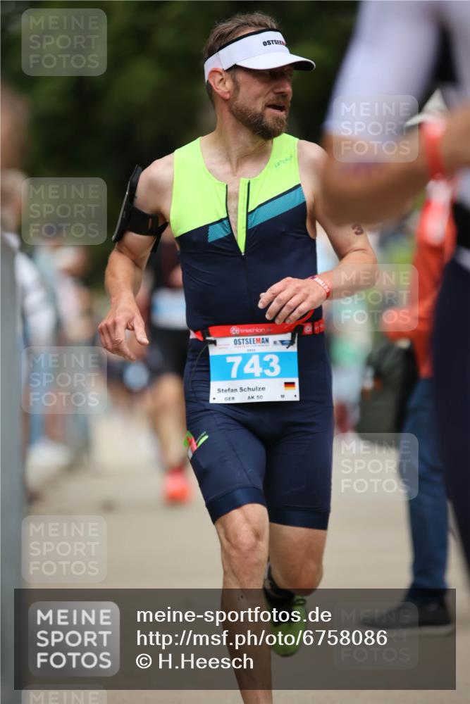 04.08.2024 - OstseeMan H.Heesch http://msf.ph/oto/6758086 04.08.2024 13:32:30 Laufen 124, 135, 229, 291, 457, 480, 535, 539, 547, 659, 660, 664, 743, 763, 823, 1121, 1124, 1260, 1278 meine-sportfotos.de