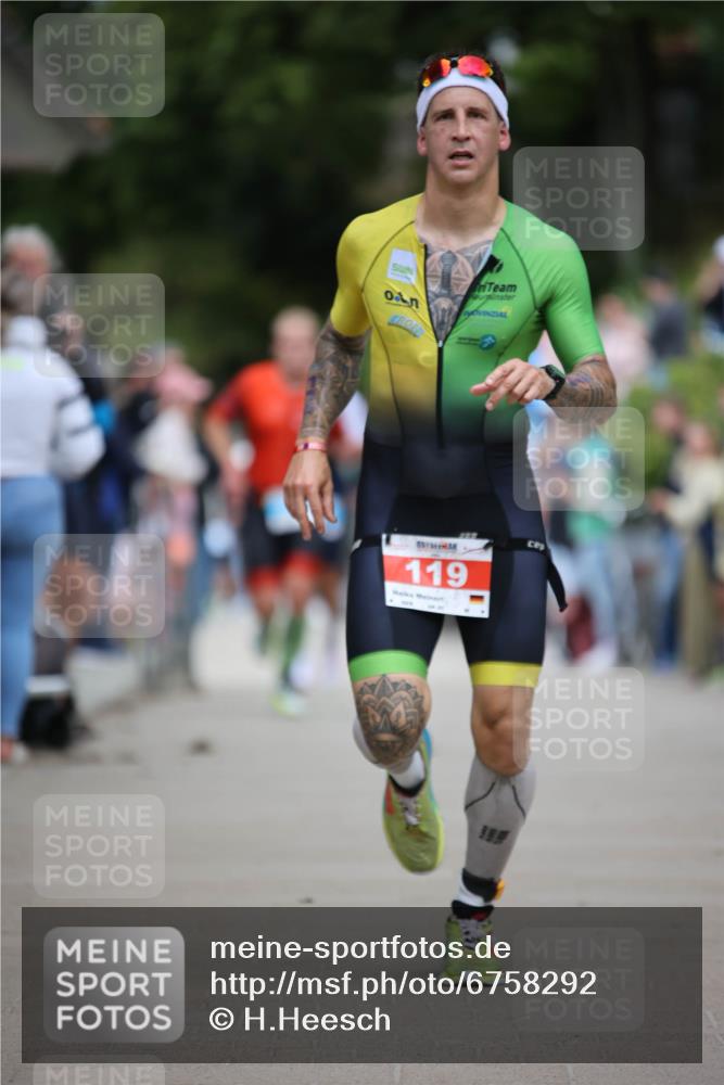 04.08.2024 - OstseeMan H.Heesch http://msf.ph/oto/6758292 04.08.2024 13:33:38 Laufen 60, 119, 260, 267, 467, 521, 571, 668, 694, 757, 830, 941, 1158, 1182, 1239, 1254, 1264 meine-sportfotos.de