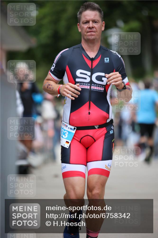 04.08.2024 - OstseeMan H.Heesch http://msf.ph/oto/6758342 04.08.2024 13:33:53 Laufen 60, 85, 261, 267, 320, 321, 433, 668, 756, 757, 825, 924, 1158, 1182, 1264 meine-sportfotos.de