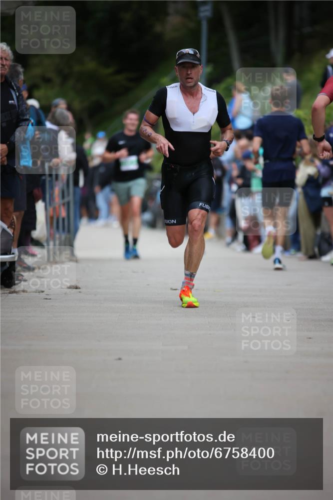 04.08.2024 - OstseeMan H.Heesch http://msf.ph/oto/6758400 04.08.2024 13:34:31 Laufen 448, 575, 620, 710, 885, 973, 1197, 1289, 1293 meine-sportfotos.de