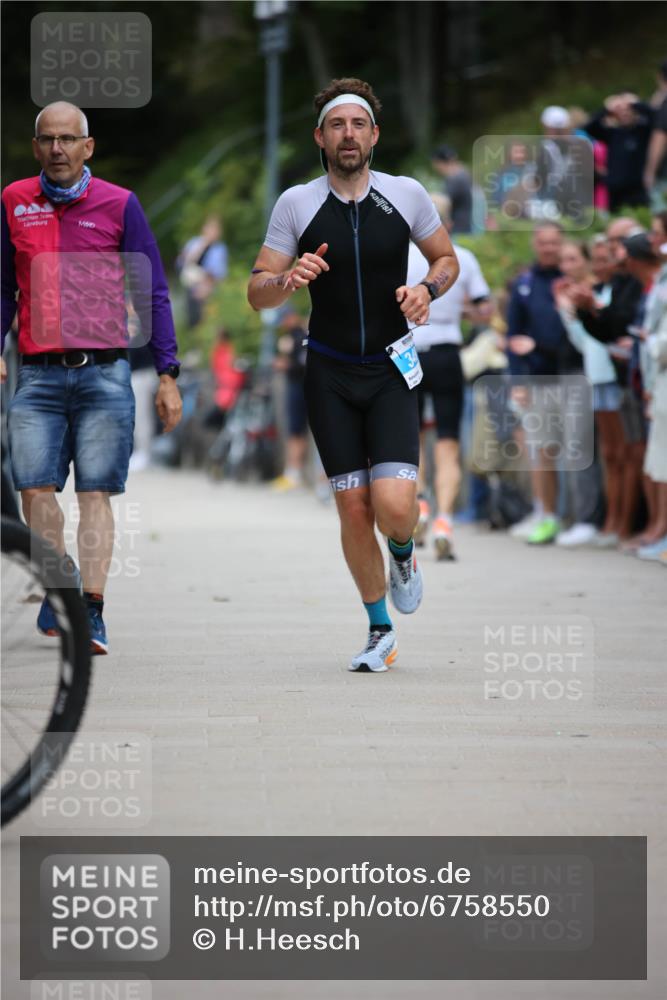 04.08.2024 - OstseeMan H.Heesch http://msf.ph/oto/6758550 04.08.2024 13:35:30 Laufen 349, 366, 505, 1248, 1252, 1286 meine-sportfotos.de