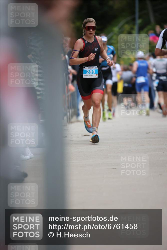 04.08.2024 - OstseeMan H.Heesch http://msf.ph/oto/6761458 04.08.2024 13:53:24 Laufen 289, 353, 390, 400, 502, 662, 695, 768, 769, 856, 1167, 1200, 1206, 1210, 1235 meine-sportfotos.de