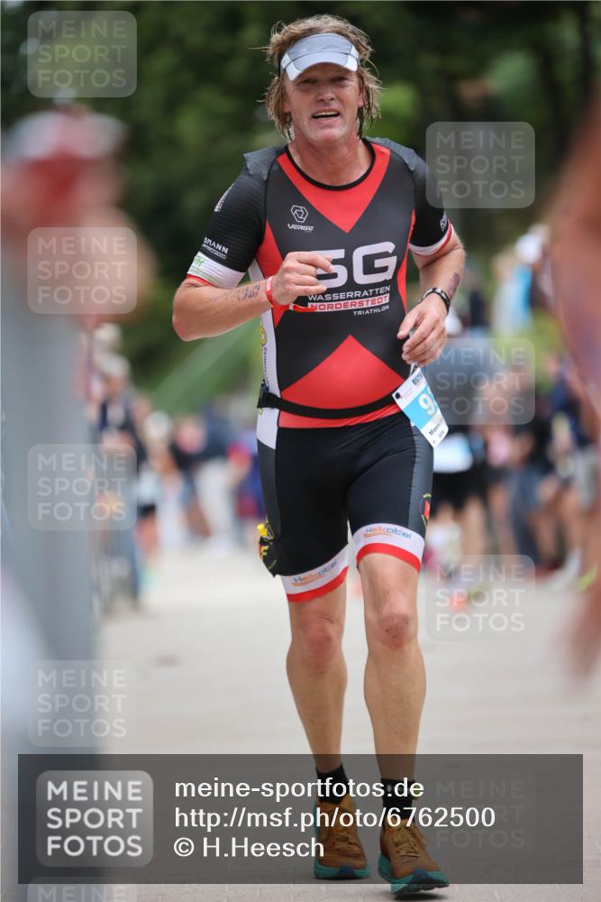 04.08.2024 - OstseeMan H.Heesch http://msf.ph/oto/6762500 04.08.2024 13:55:20 Laufen 200, 473, 506, 734, 795, 935, 1115, 1219 meine-sportfotos.de