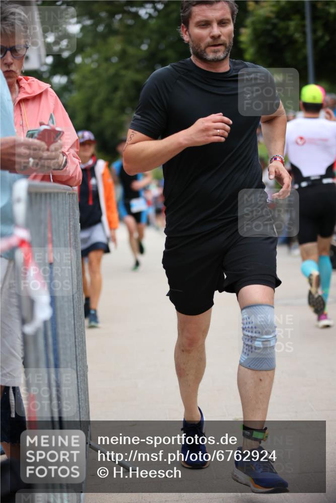 04.08.2024 - OstseeMan H.Heesch http://msf.ph/oto/6762924 04.08.2024 13:56:08 Laufen 24, 97, 152, 173, 298, 415, 432, 470, 499, 632, 780, 781, 1222, 1269, 1280 meine-sportfotos.de