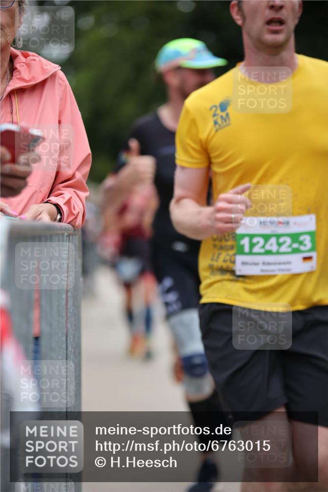 04.08.2024 - OstseeMan H.Heesch http://msf.ph/oto/6763015 04.08.2024 13:56:29 Laufen 5, 132, 151, 170, 284, 326, 507, 550, 625, 692, 725, 753, 1188, 1242 meine-sportfotos.de