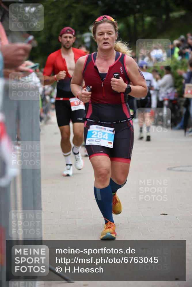 04.08.2024 - OstseeMan H.Heesch http://msf.ph/oto/6763045 04.08.2024 13:56:32 Laufen 5, 132, 170, 284, 326, 507, 550, 576, 625, 692, 725, 753, 907, 938, 1188, 1242 meine-sportfotos.de