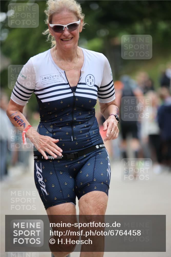 04.08.2024 - OstseeMan H.Heesch http://msf.ph/oto/6764458 04.08.2024 14:26:58 Laufen 90, 343, 353, 399, 627, 634, 786, 810, 820, 837, 1215 meine-sportfotos.de