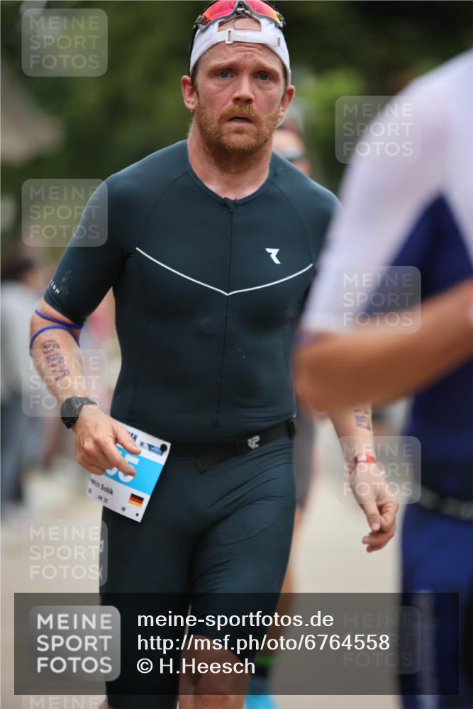 04.08.2024 - OstseeMan H.Heesch http://msf.ph/oto/6764558 04.08.2024 14:27:21 Laufen 107, 144, 170, 184, 295, 437, 473, 550, 555, 583, 659, 663, 720, 772, 840, 906, 916 meine-sportfotos.de