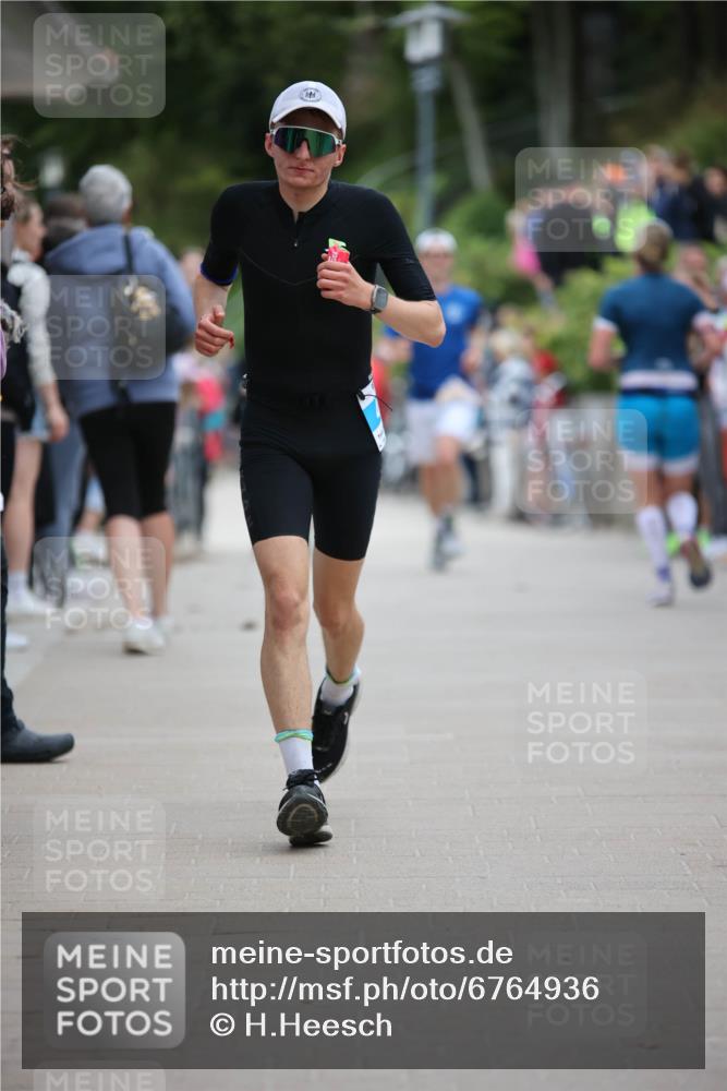 04.08.2024 - OstseeMan H.Heesch http://msf.ph/oto/6764936 04.08.2024 14:28:34 Laufen 13, 316, 352, 465, 633, 640, 804, 862, 954, 987, 1115, 1122 meine-sportfotos.de