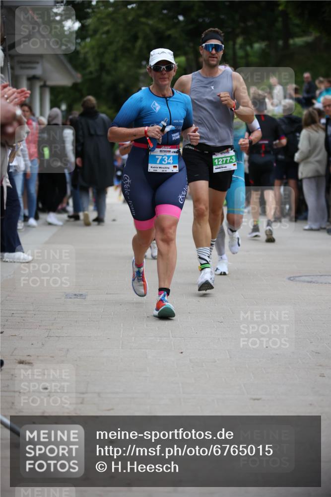 04.08.2024 - OstseeMan H.Heesch http://msf.ph/oto/6765015 04.08.2024 14:29:00 Laufen 5, 133, 464, 566, 732, 734, 770, 781, 850, 868, 917, 983, 1116, 1165, 1179, 1277 meine-sportfotos.de