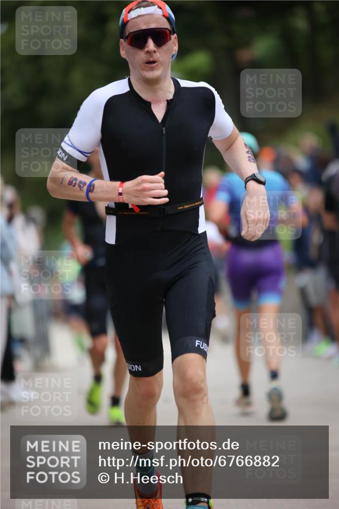 04.08.2024 - OstseeMan H.Heesch http://msf.ph/oto/6766882 04.08.2024 14:42:16 Laufen 548, 696, 724, 785, 1290 meine-sportfotos.de