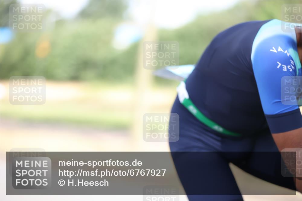 11.08.2024 - GEWOBA Citytriathlon Bremen H.Heesch http://msf.ph/oto/6767927 11.08.2024 10:39:01 Radfahren 20, 31, 45, 91 meine-sportfotos.de
