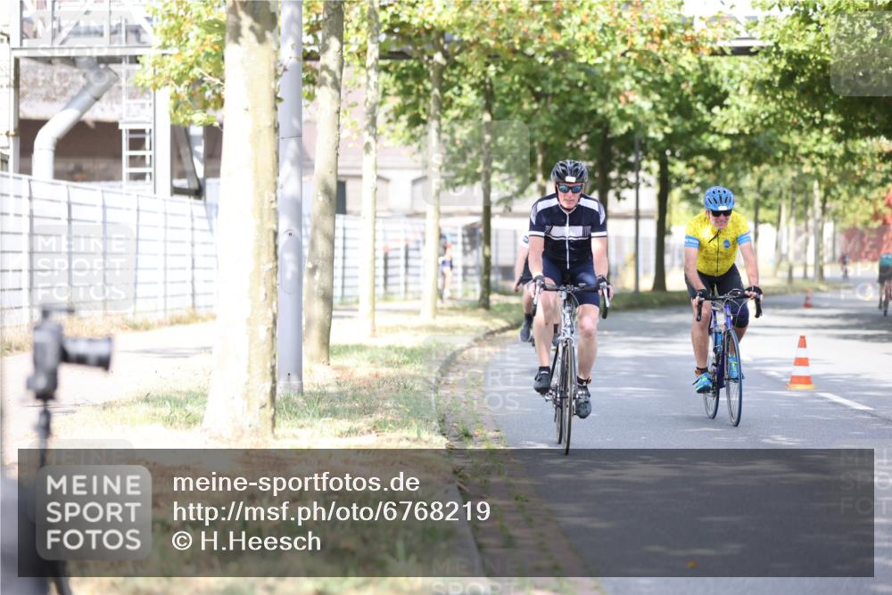 11.08.2024 - GEWOBA Citytriathlon Bremen H.Heesch http://msf.ph/oto/6768219 11.08.2024 10:40:32 Radfahren 9, 26, 27, 38, 42, 64, 66, 71 meine-sportfotos.de